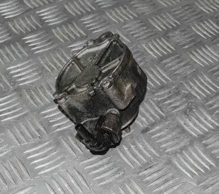 Peugeot 308 Vacuum pump D1562B
