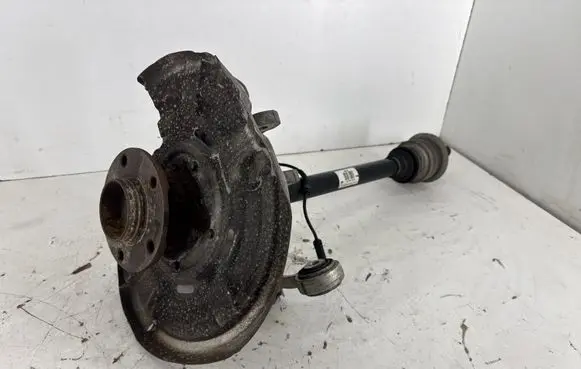 BMW 6 F06 Gran coupe Rear wheel hub 685289 7577507 33207577507