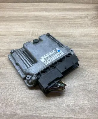 Opel Insignia A Engine control unit/module ECU 55573330 0281015149 00QE
