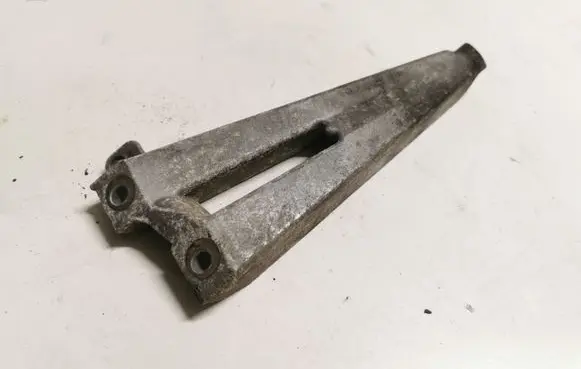 Mercedes-Benz C W203 Engine mounting bracket A1112361395