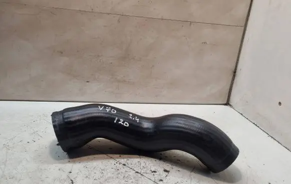Volvo V70 Intercooler hose/pipe