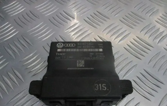 Volkswagen Touran I Central body control module 1K0907530H