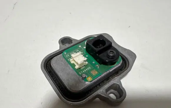 BMW 3 F30 F35 F31 LED ballast control module 63117419615 7419615