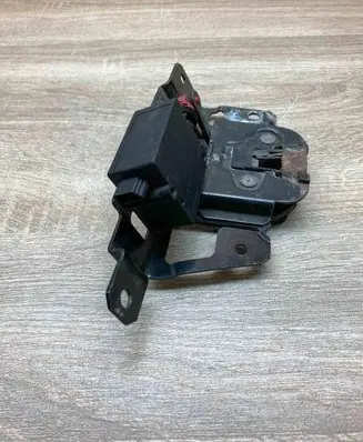BMW 3 E46 Tailgate/trunk/boot lock/catch/latch 7026192