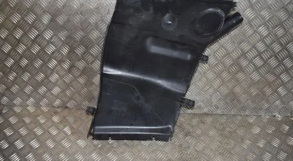 Audi R8 4S Intercooler air guide/duct channel 4S712133355