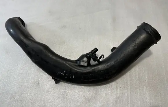 Volvo V70 Intercooler hose/pipe 30741666