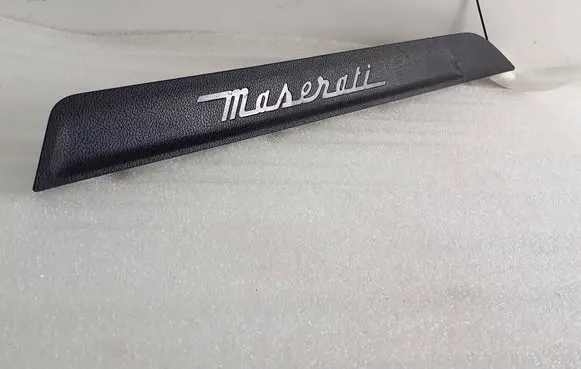 Maserati Levante Front sill trim cover 670040704 21748