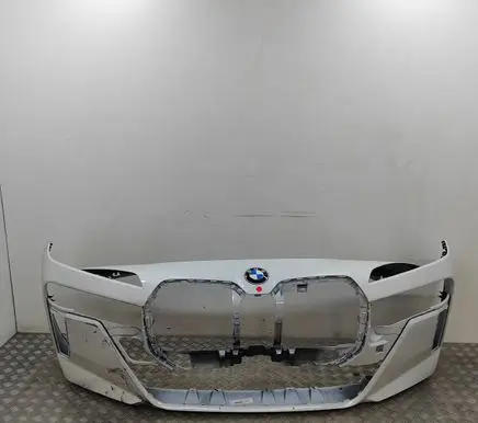 BMW 7 G70 Front bumper 8081544