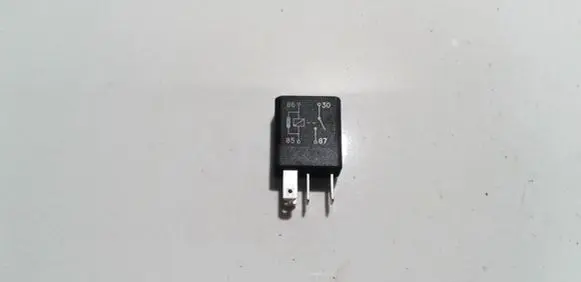 Fiat Punto (188) Other relay 46520421 702.30