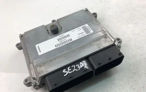 Volvo S40 Engine control unit/module P30729800