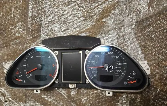 Audi A6 S6 C6 4F Speedometer (instrument cluster) 4F0920982T 4F0910930C 503001722001