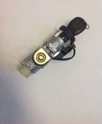 Nissan X-Trail T30 Ignition lock 28590C9902