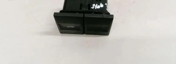 Ford Mondeo Mk III Tailgate opening switch 3S7T19B514AB