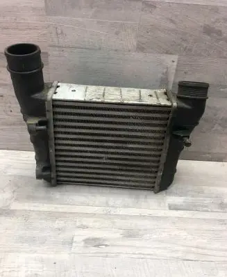 Audi A4 S4 B7 8E 8H Intercooler radiator 8E0145805S