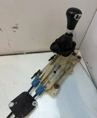 Smart ForFour I Gear shifter/selector mn178047
