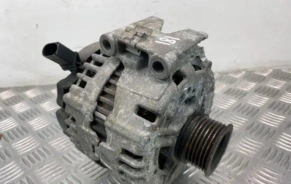 Mercedes-Benz E W212 Generator/alternator A0131545602 0121715014 14425