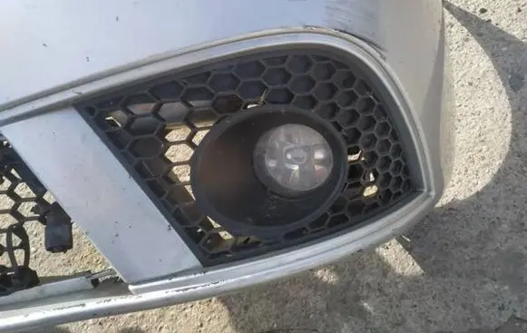 Seat Ibiza III (6L) Front bumper lower grill