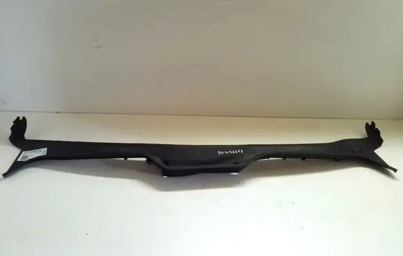 BMW 7 E65 E66 Wiper trim 7065284