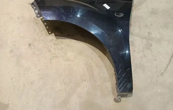 Peugeot 4007 Fender