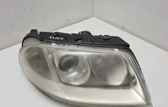 Volkswagen PASSAT B5.5 Headlight/headlamp 3B0941016AN