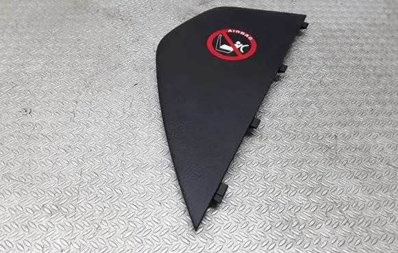 Hyundai Getz Dashboard side end trim 847261C001