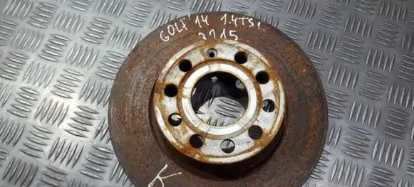 Volkswagen Golf VII Rear brake disc