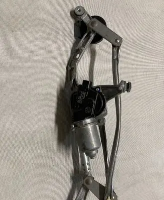 Toyota Auris E180 Front wiper linkage and motor 8511002340 1593003562