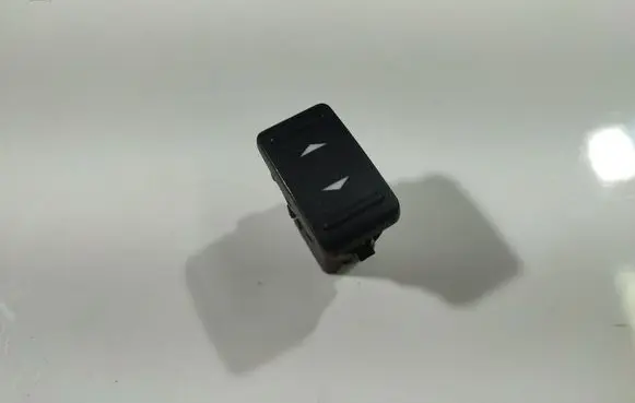 Ford Focus C-MAX Electric window control switch K808X