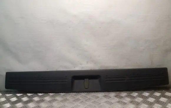 Dodge Nitro Trunk/boot sill cover protection 5KG79TRMAA