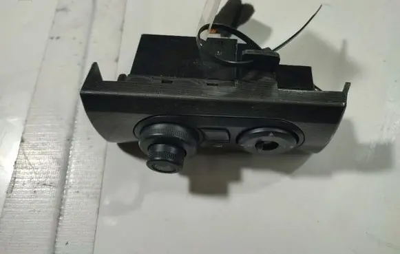 Chevrolet Captiva Wing mirror switch 