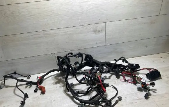 Dacia Sandero III Engine installation wiring loom 240113143s