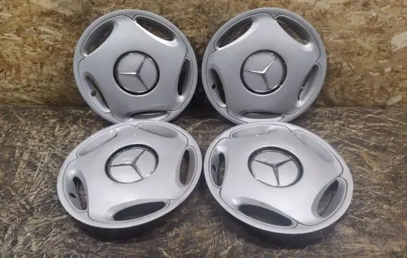 Mercedes-Benz E W210 R15 wheel hub/cap/trim A2104010024