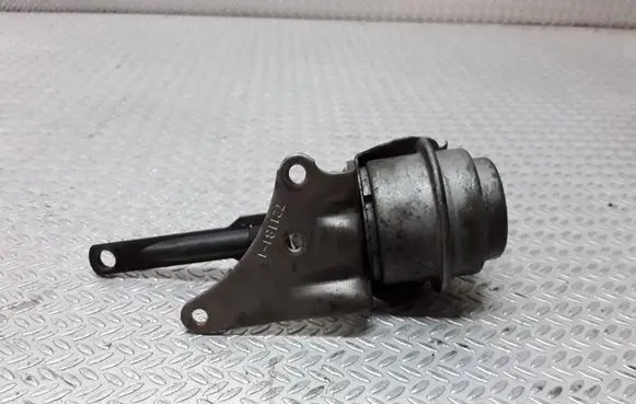 Renault Trafic II (X83) Turbo system vacuum part 