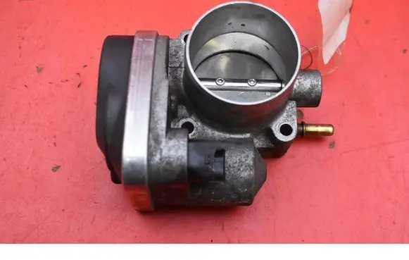 Renault Megane II Throttle body valve 8200190230