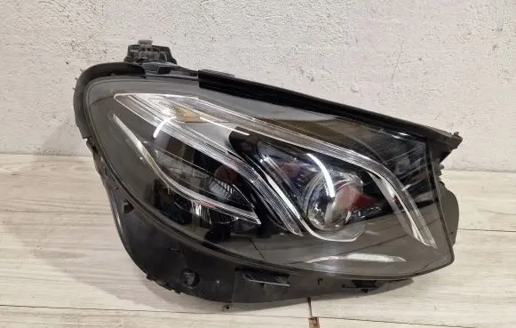 Mercedes-Benz E W213 Headlight/headlamp A2139062606