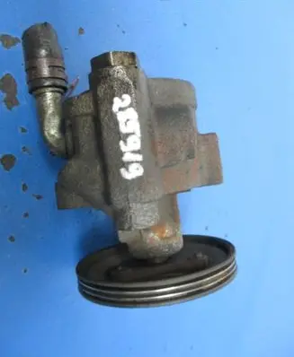 Renault Megane I Power steering pump