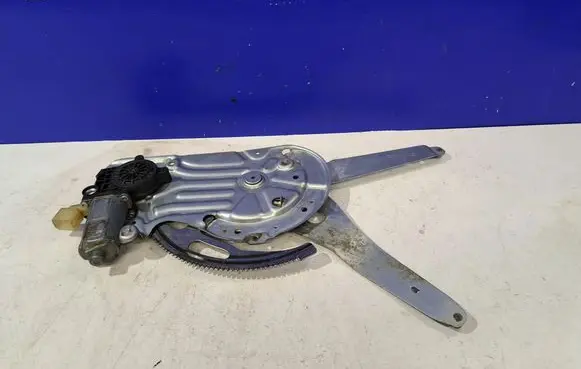 Volvo XC90 Front door window regulator with motor 30784577