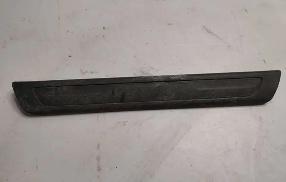 Dodge Durango Front sill trim cover 1GG70TRMAB 1GG70DX9AC 9S78435854
