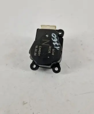 Mercedes-Benz S W220 Air flap motor/actuator EAM501