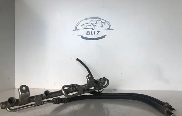 Volkswagen PASSAT B5 Fuel main line pipe 058133681