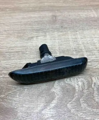 BMW 3 E46 Front fender indicator light 8382104