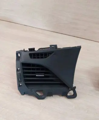Toyota Sienna XL30 III Dash center air vent grill SIENNALIFTNAWIEW