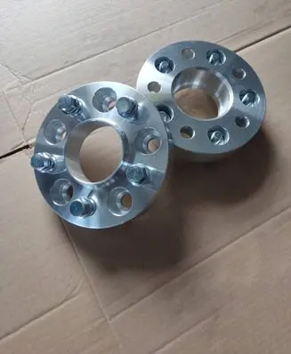 Suzuki Grand Vitara II Wheel spacers 