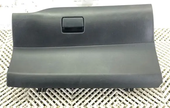 Toyota Auris 150 Glove box set 55552-02130
