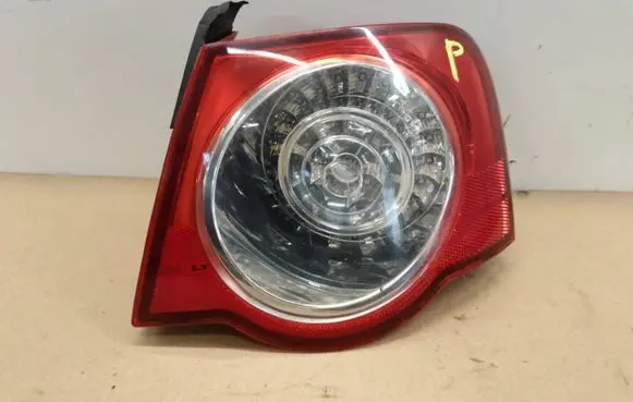 Volkswagen PASSAT B6 Rear/tail lights 