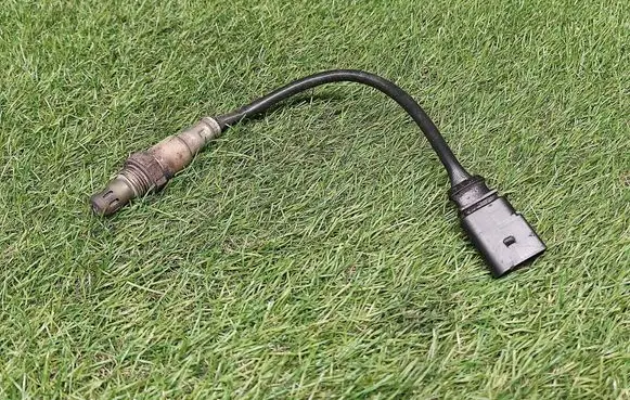 Skoda Octavia Mk2 (1Z) Lambda probe sensor 03F906262C