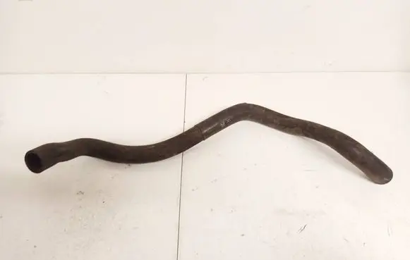 Volkswagen PASSAT B2 Engine coolant pipe/hose