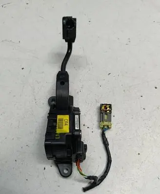 Accelerator throttle pedal