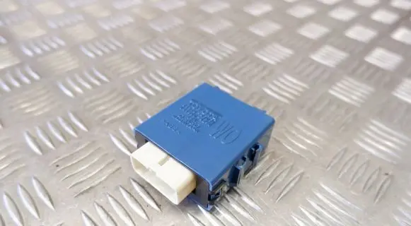 Door central lock control unit/module