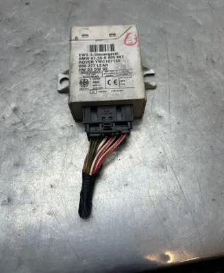 BMW 5 E39 Immobilizer control unit/module 61356905667 608377LEAR YWC107130
